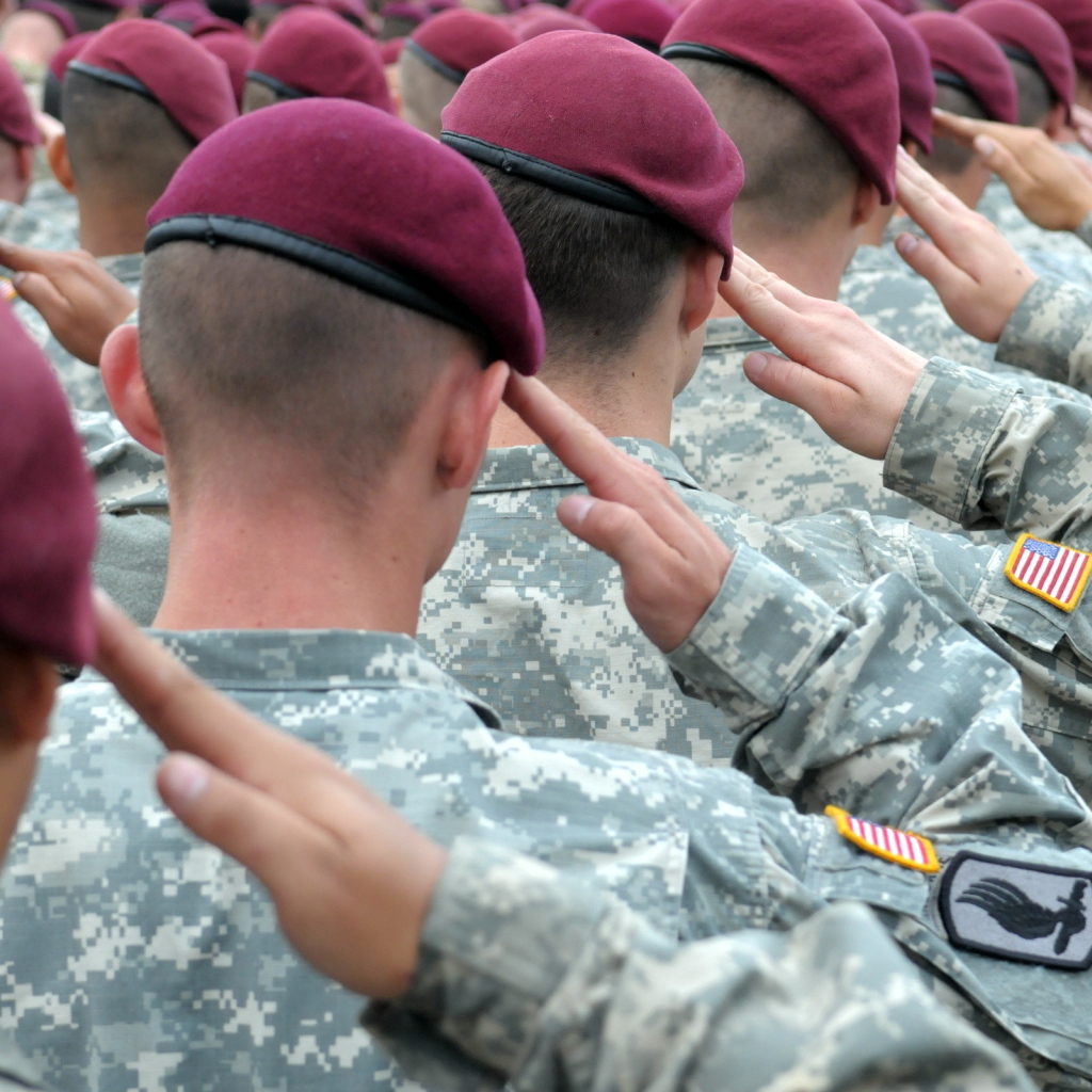 Солдаты в строю