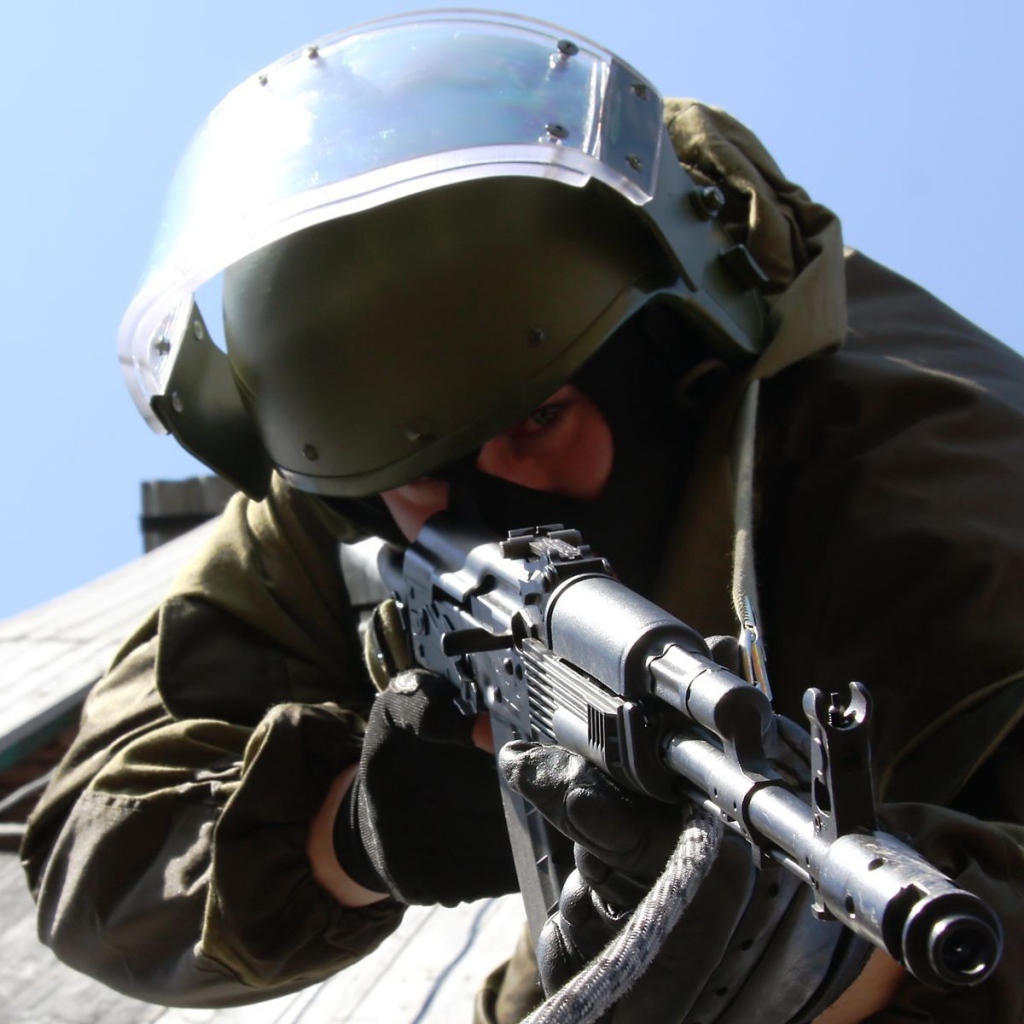 Боец спецназа