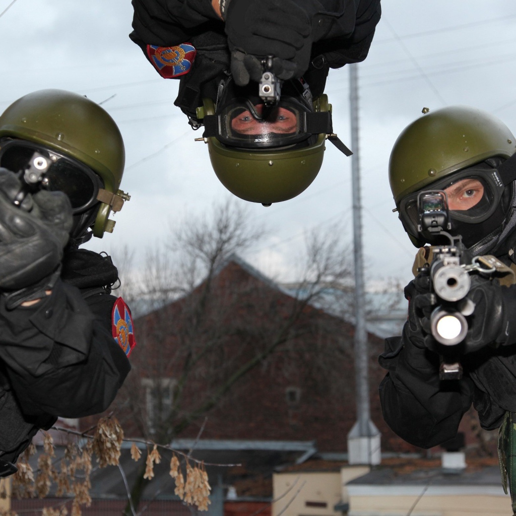 Под прицелом у спецназа