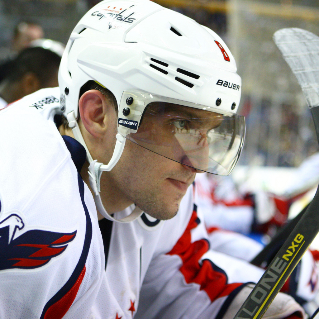 Популярный Чемпион Александр Овечкин