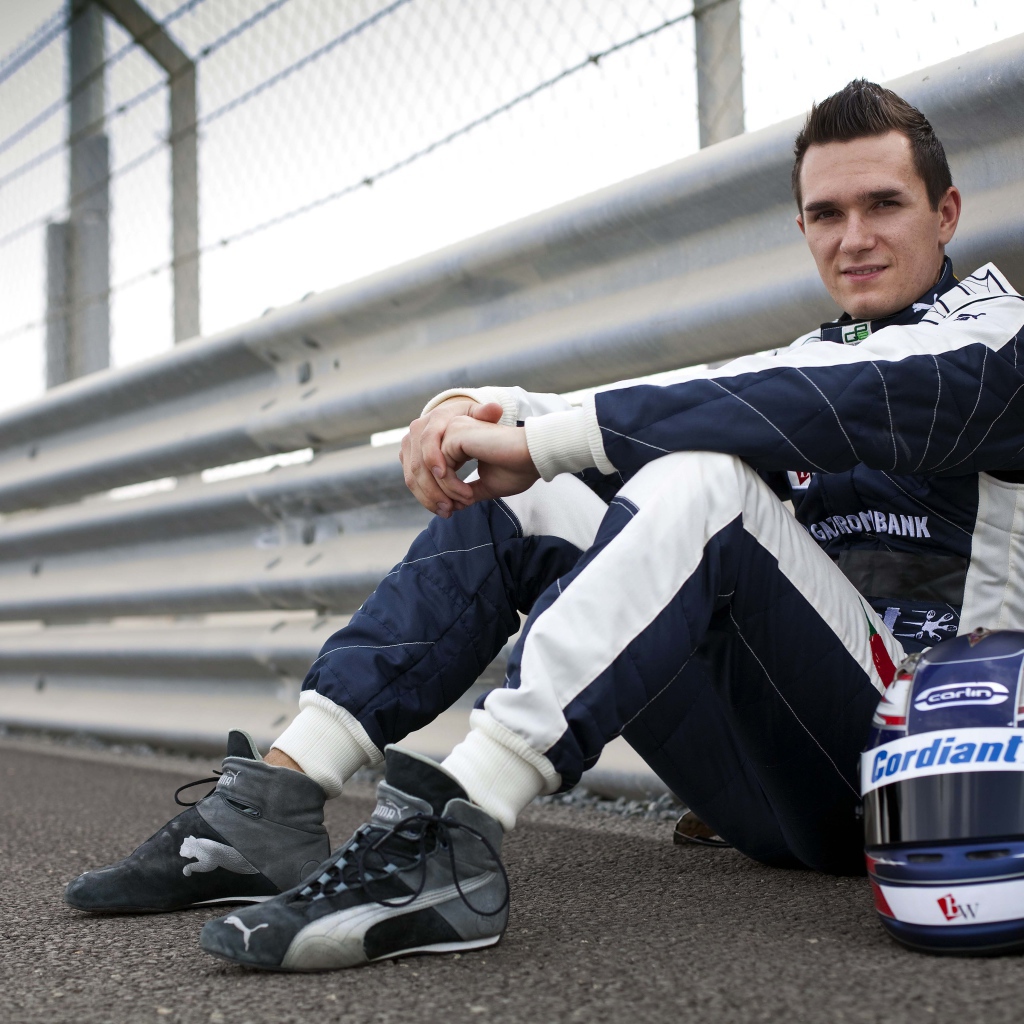 Известный человек Михаил Алешин