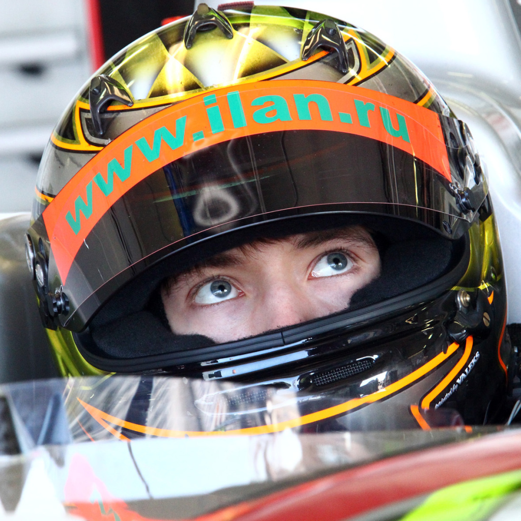 Популярный человек Михаил Алешин