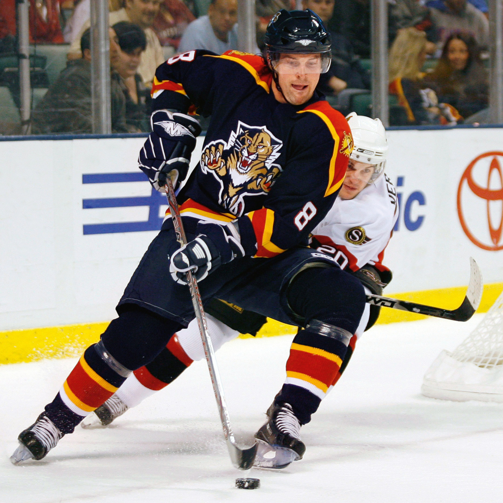 Популярный Олег Твердовский