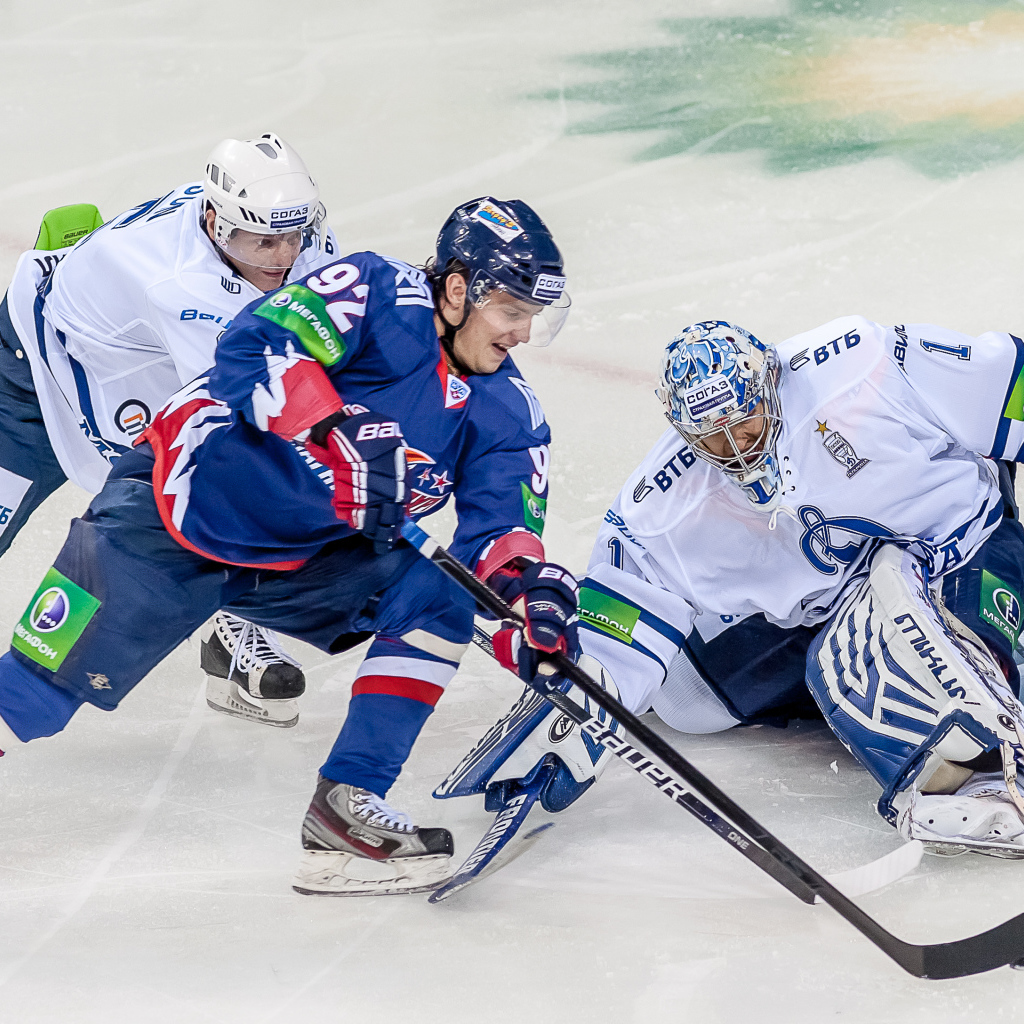 Популярный человек Олег Твердовский