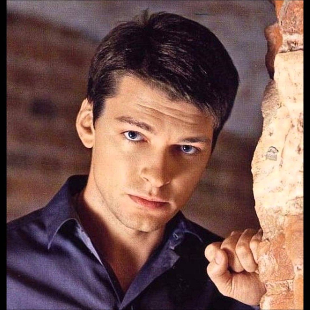 Популярный Даниил Страхов