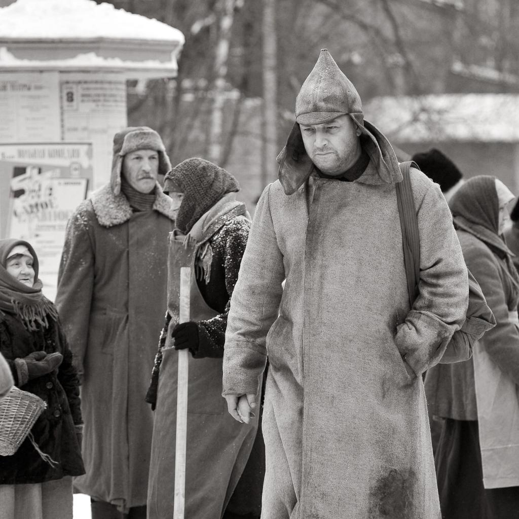 Популярный Максим Суханов