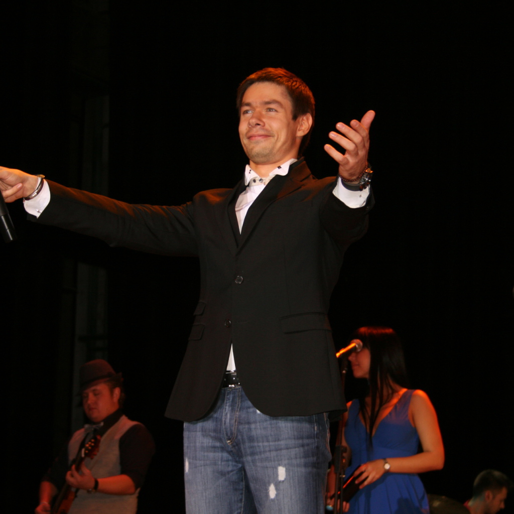 Знаменитая Кинозвезда Стас Пьеха