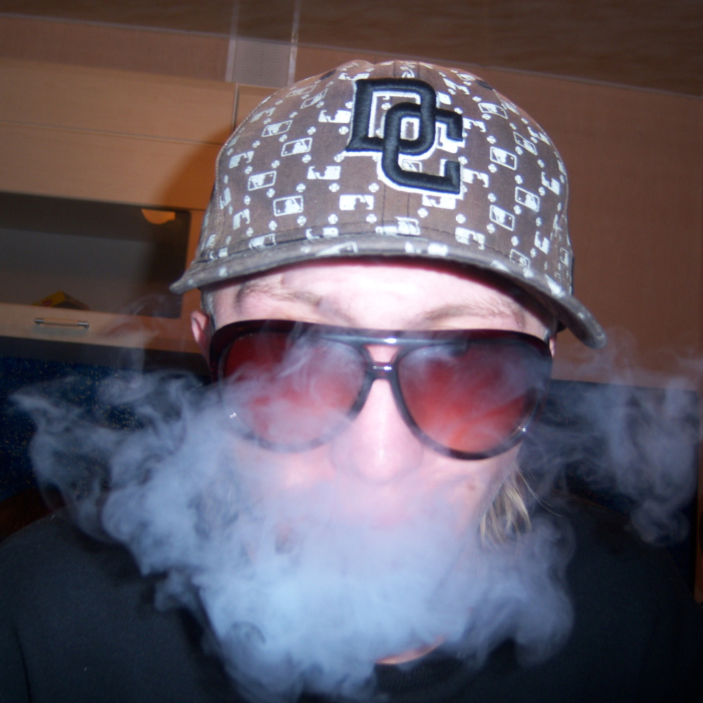 Киноактер Витя АК