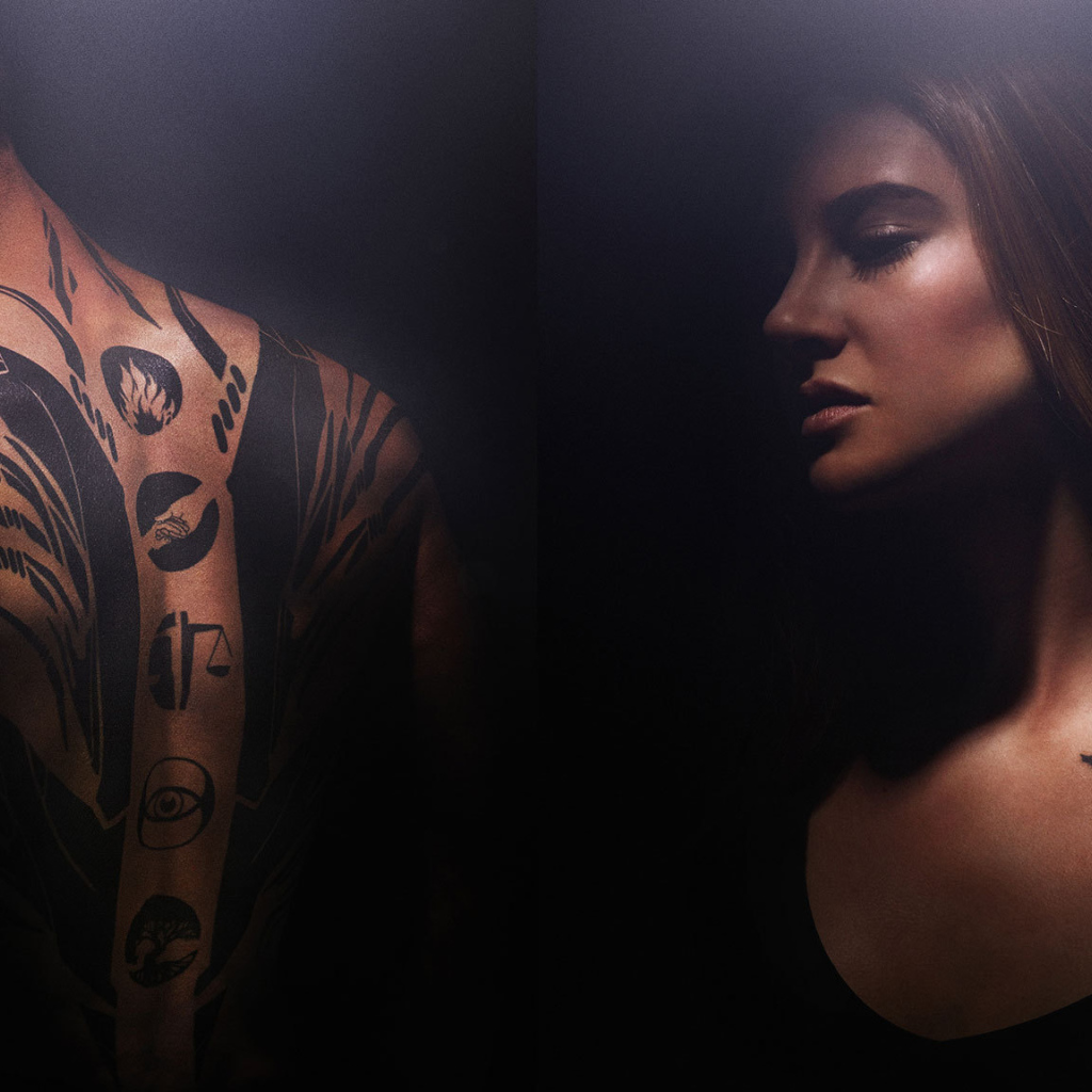 Знаменитый Тео Джеймс