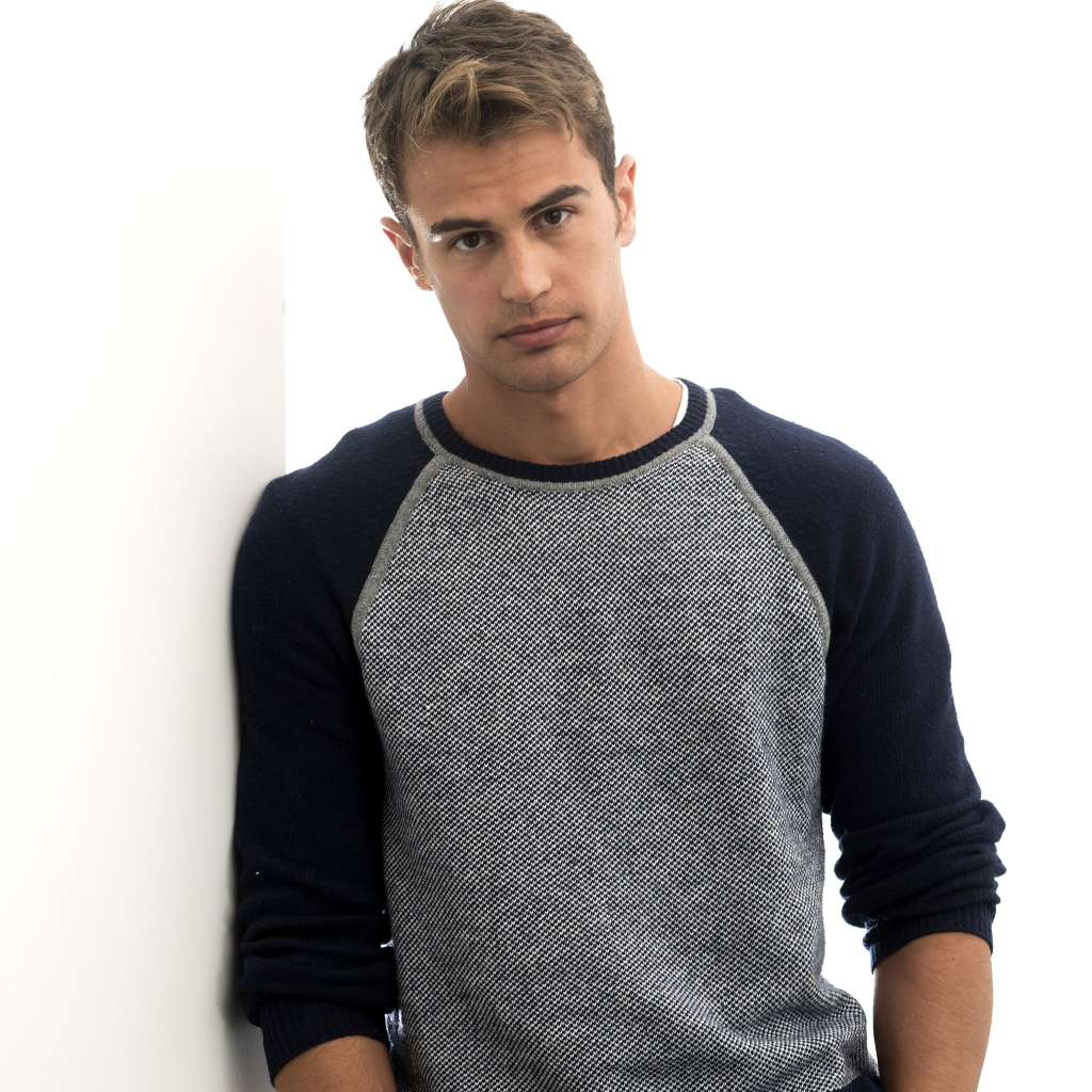 Русский актер Тео Джеймс