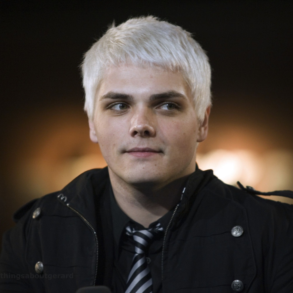 Знаменитая Суперзвезда Джерард Уэй