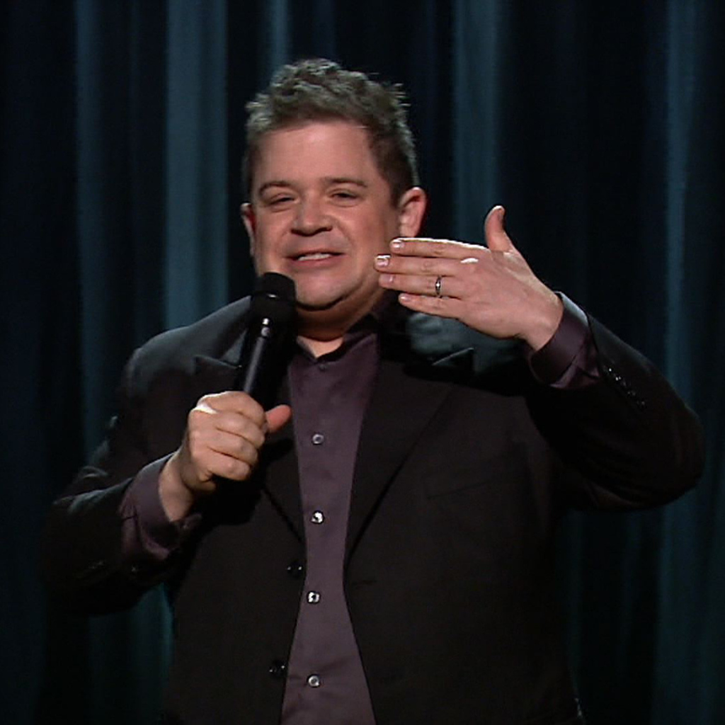 Популярный актер Пэттон Освальт