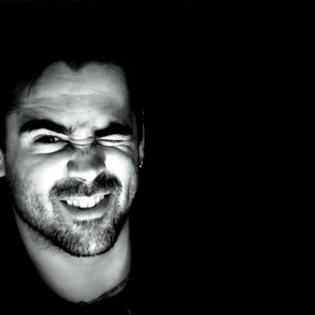 Колин Фаррелл в темных тонах