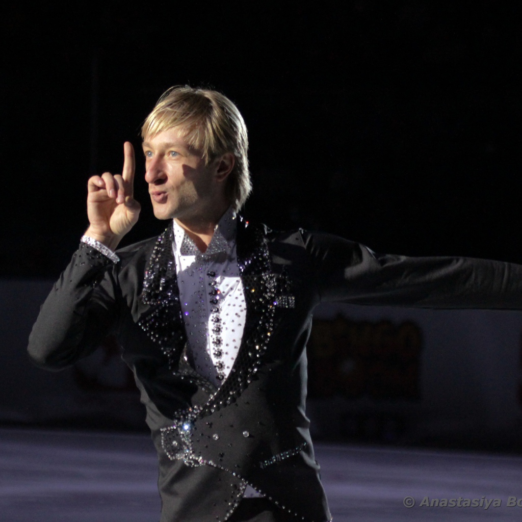 Евгений Плющенко во время выступления