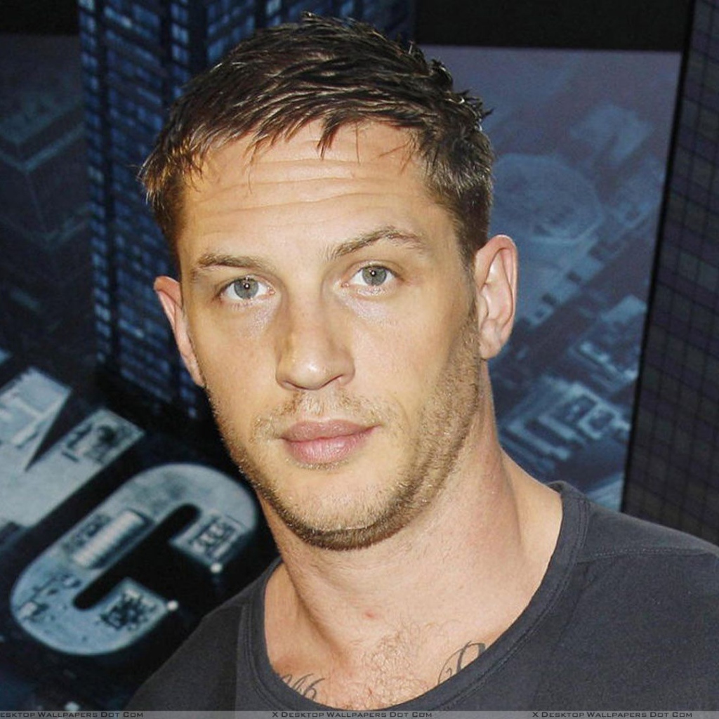 Известный Том Харди