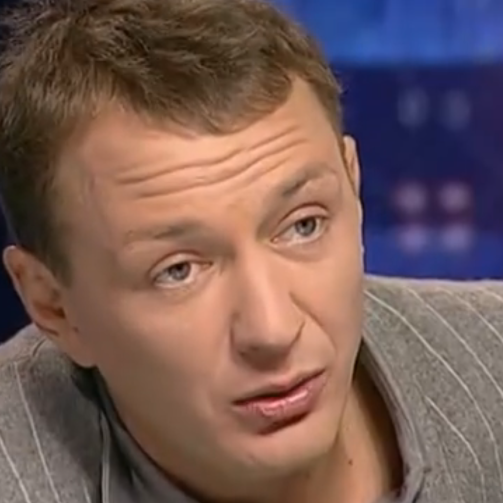 Знаменитый артист Марат Башаров