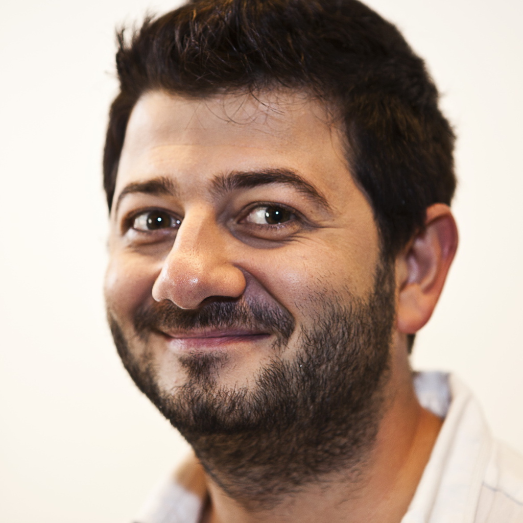 Забавный Михаил Галустян