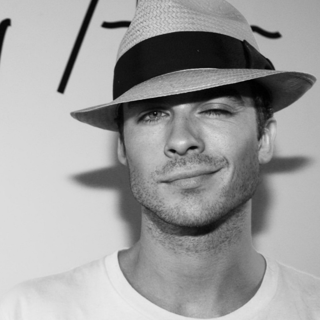 Йен Сомерхолдер в шляпе