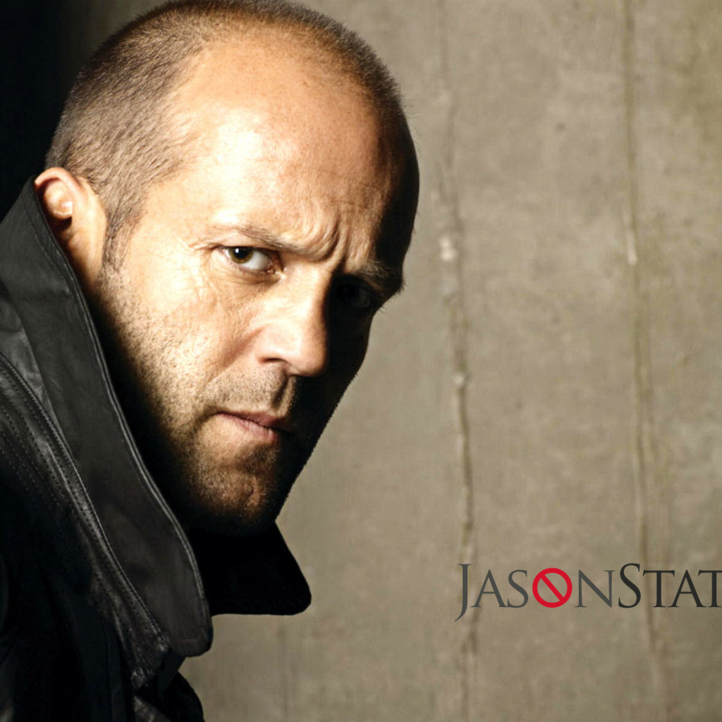 Джейсон Стейтен в кожаной куртке