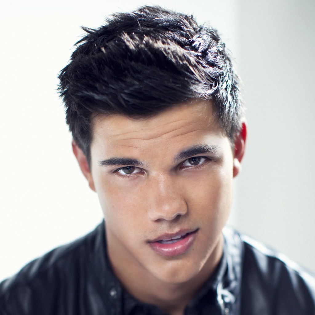 Популярный Тэйлор Лотнер