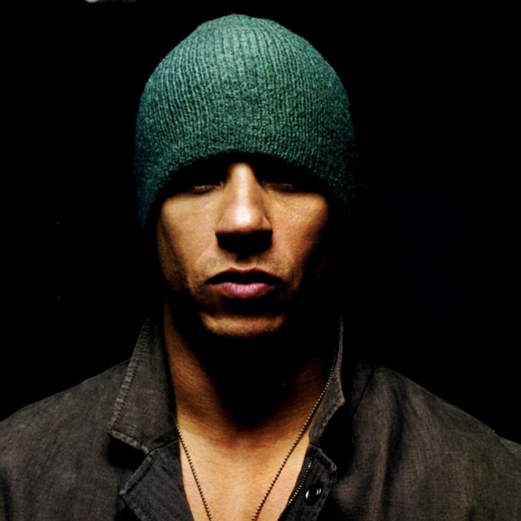 Вин Дизель в шляпе