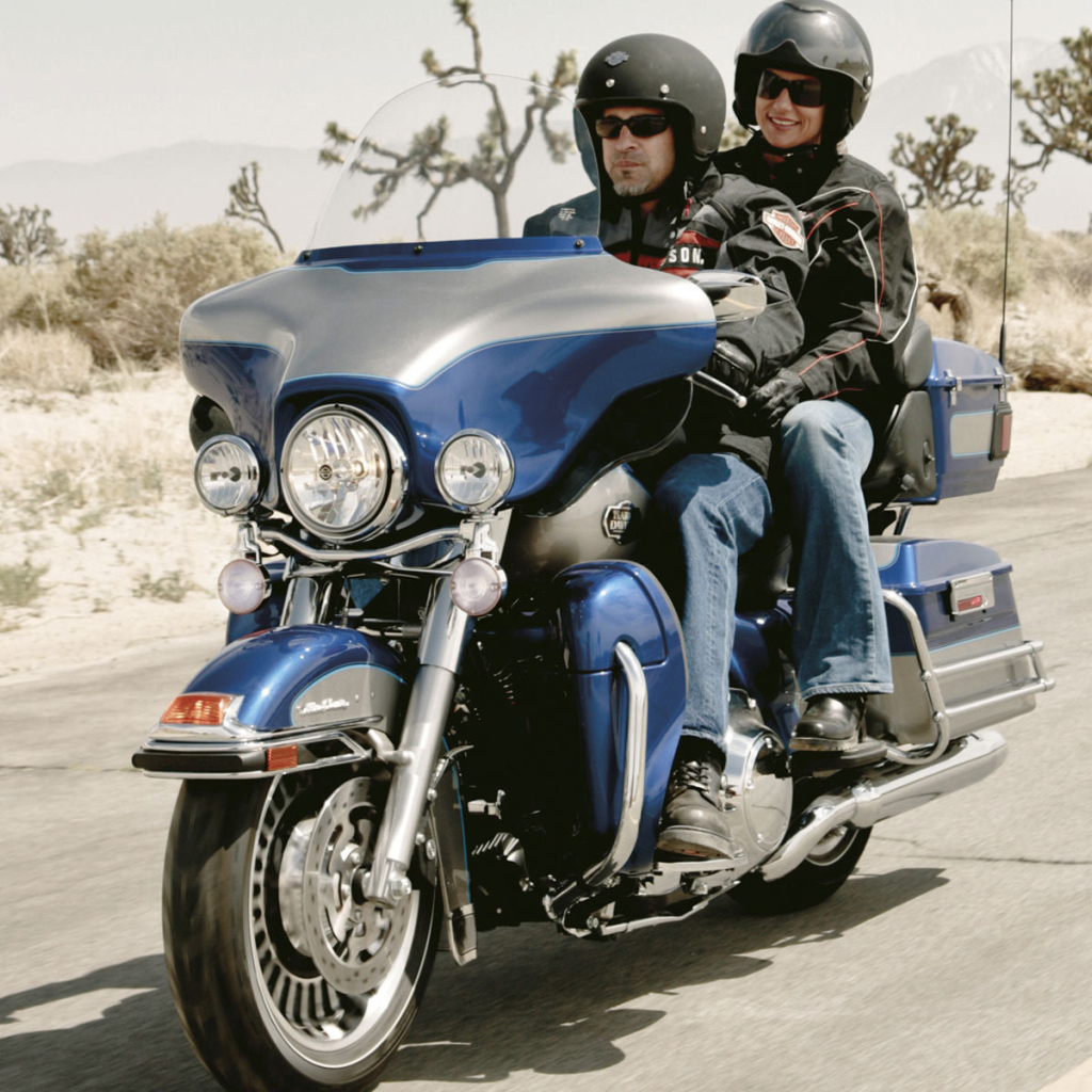 Красивый мотоцикл Harley-Davidson Electra Glide Ultra Classic