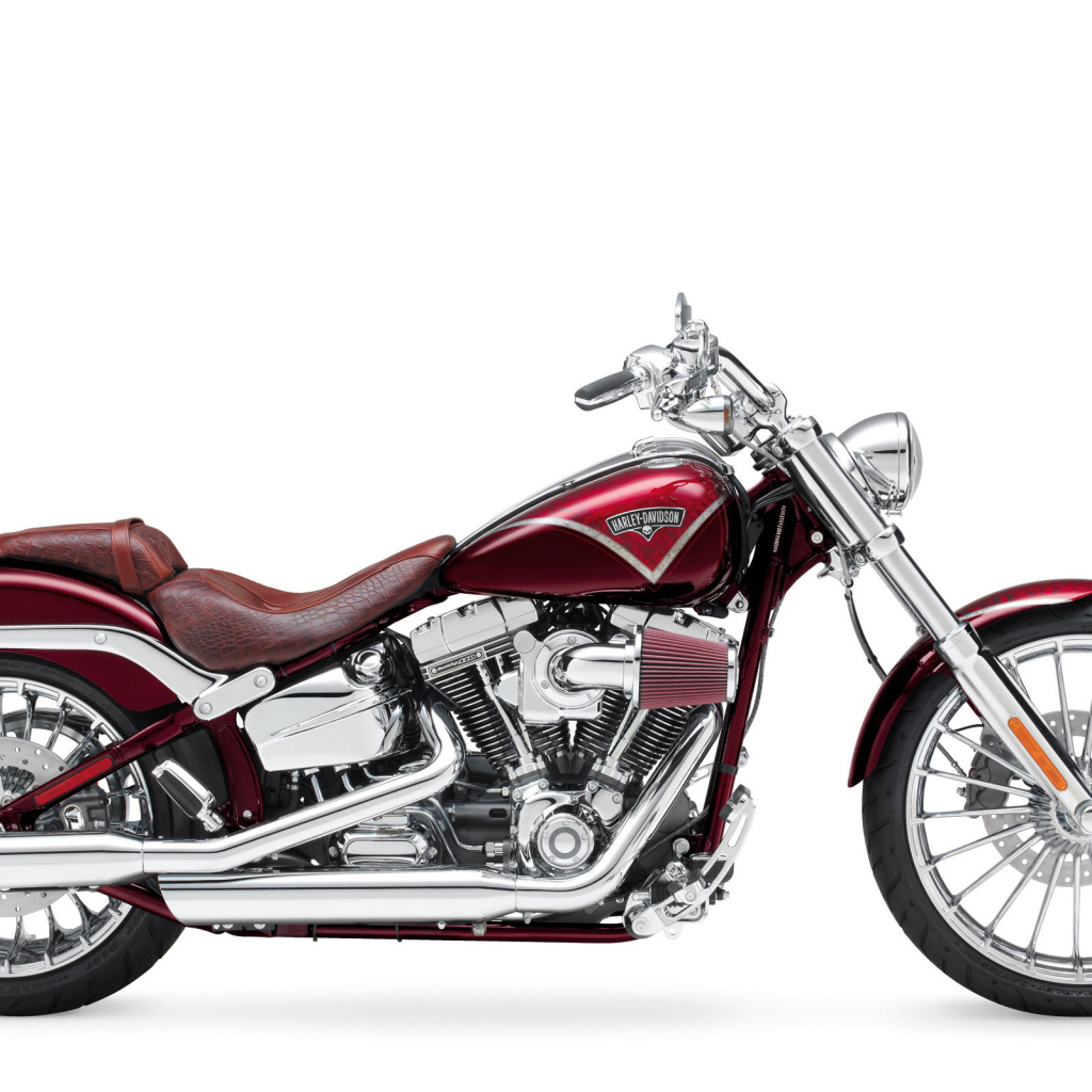 Красивый мотоцикл Harley-Davidson Softail Breakout