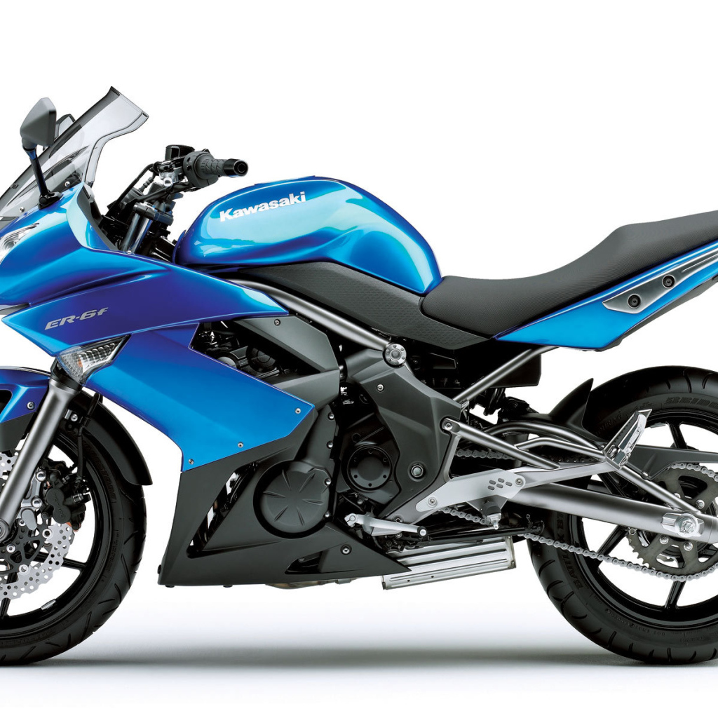 Красивый мотоцикл Kawasaki ER-6f