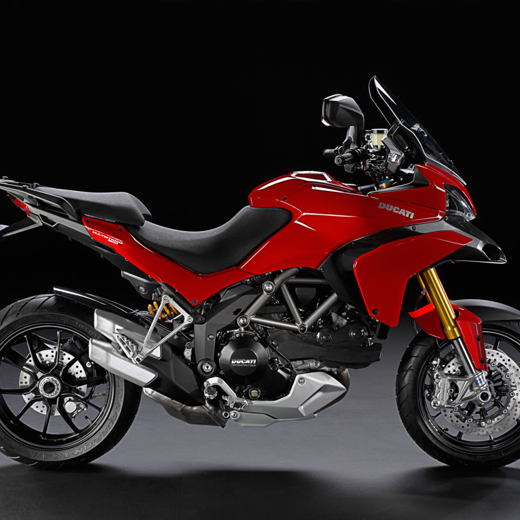Красивый мотоцикл в москве Ducati Multistrada 1200