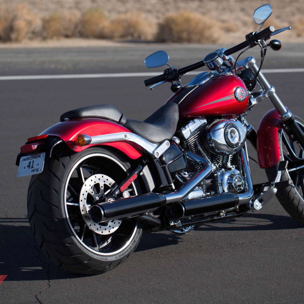Красивый мотоцикл в москве Harley-Davidson Softail Breakout