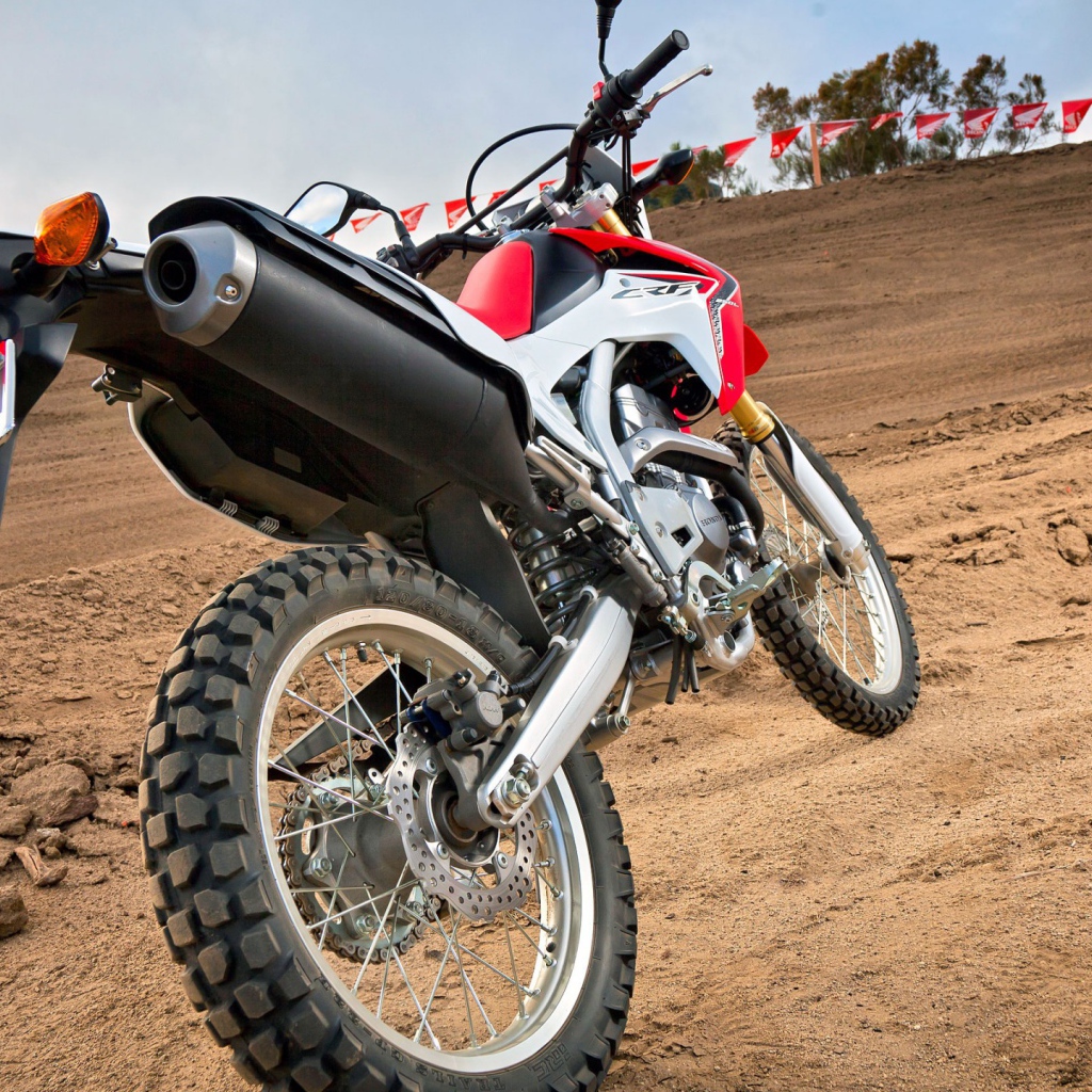 Красивый мотоцикл в москве Honda CRF 250 L