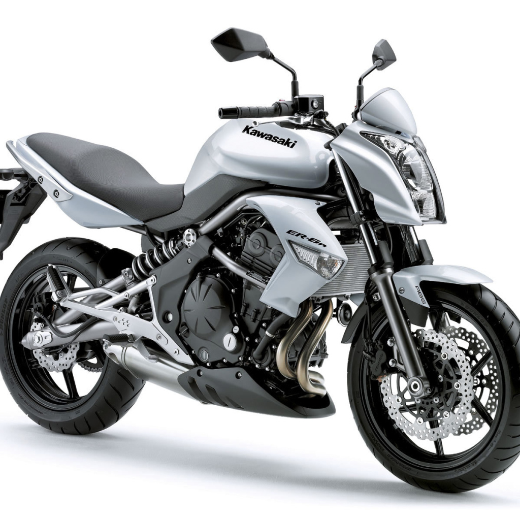 Мотоцикл модели Kawasaki ER-6n