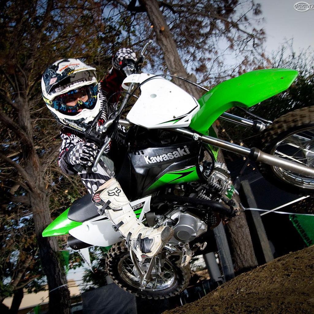 Мотоцикл модели Kawasaki KLX 110