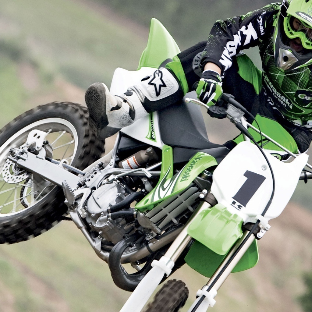Мотоцикл модели Kawasaki KX 85-II
