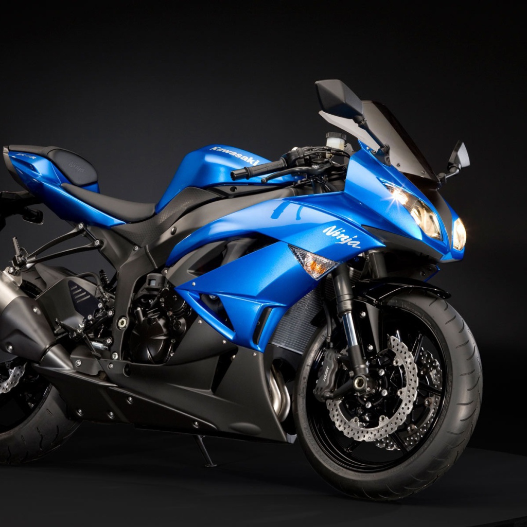 Мотоцикл модели Kawasaki Ninja ZX-10R