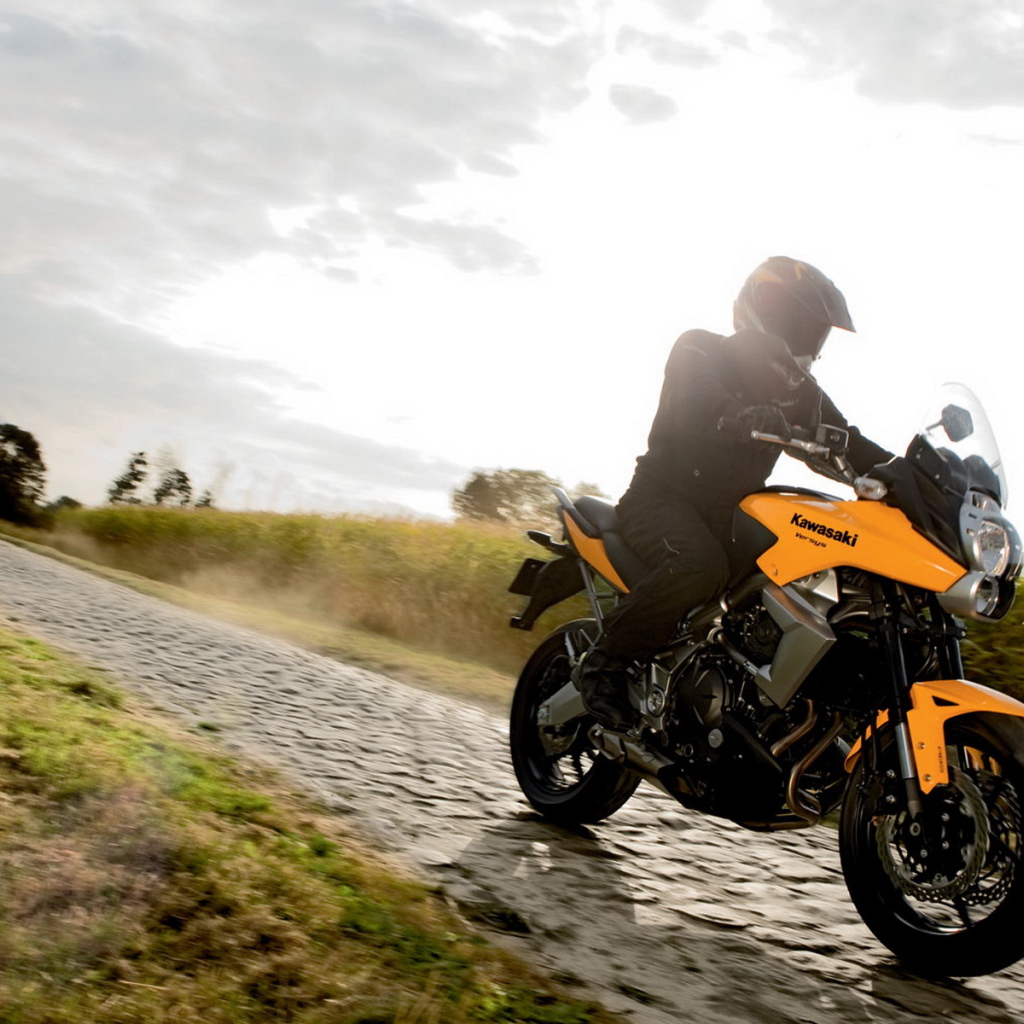 Мотоцикл модели Kawasaki Versys