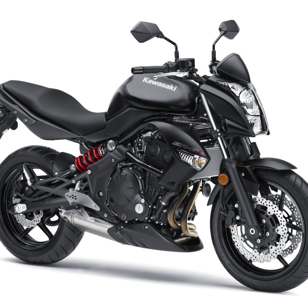 Быстрый мотоцикл Kawasaki ER-6n