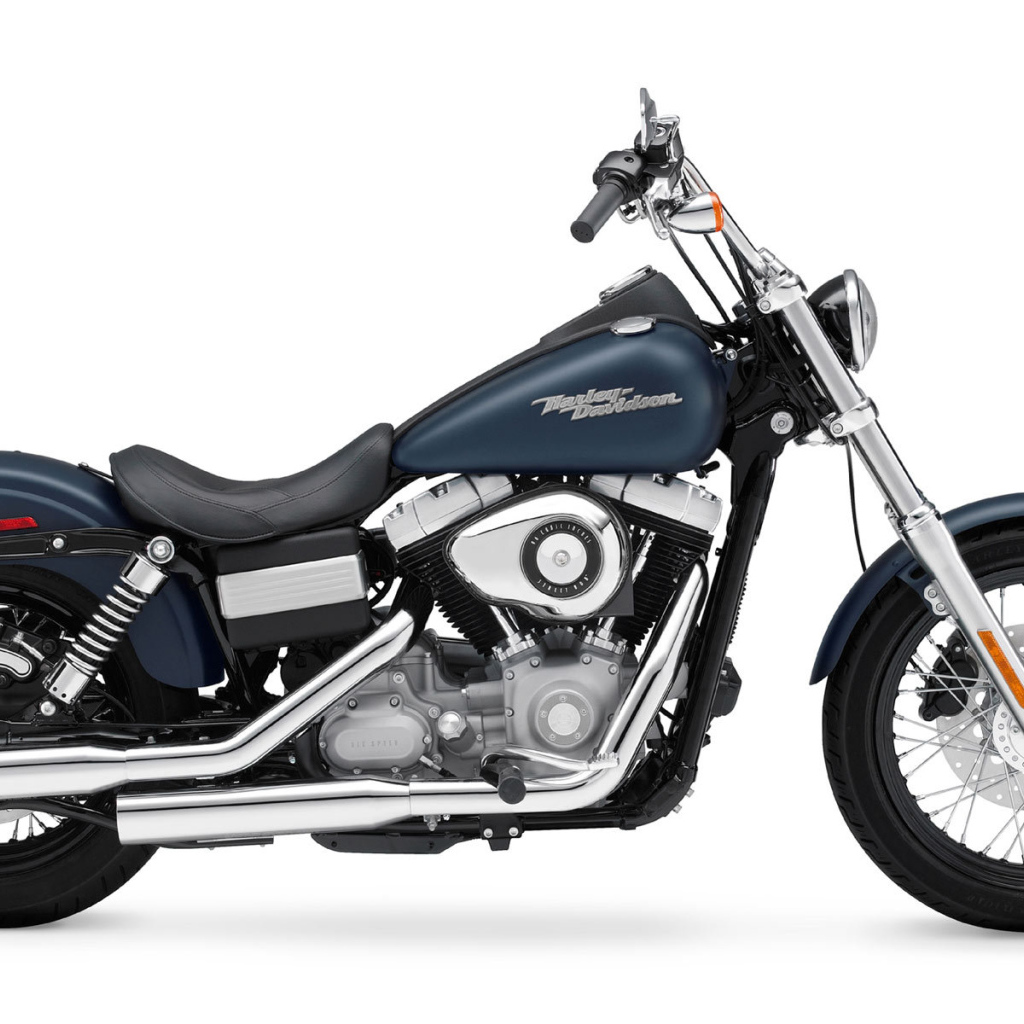 Быстрый мотоцикл Harley-Davidson Dyna Street Bob