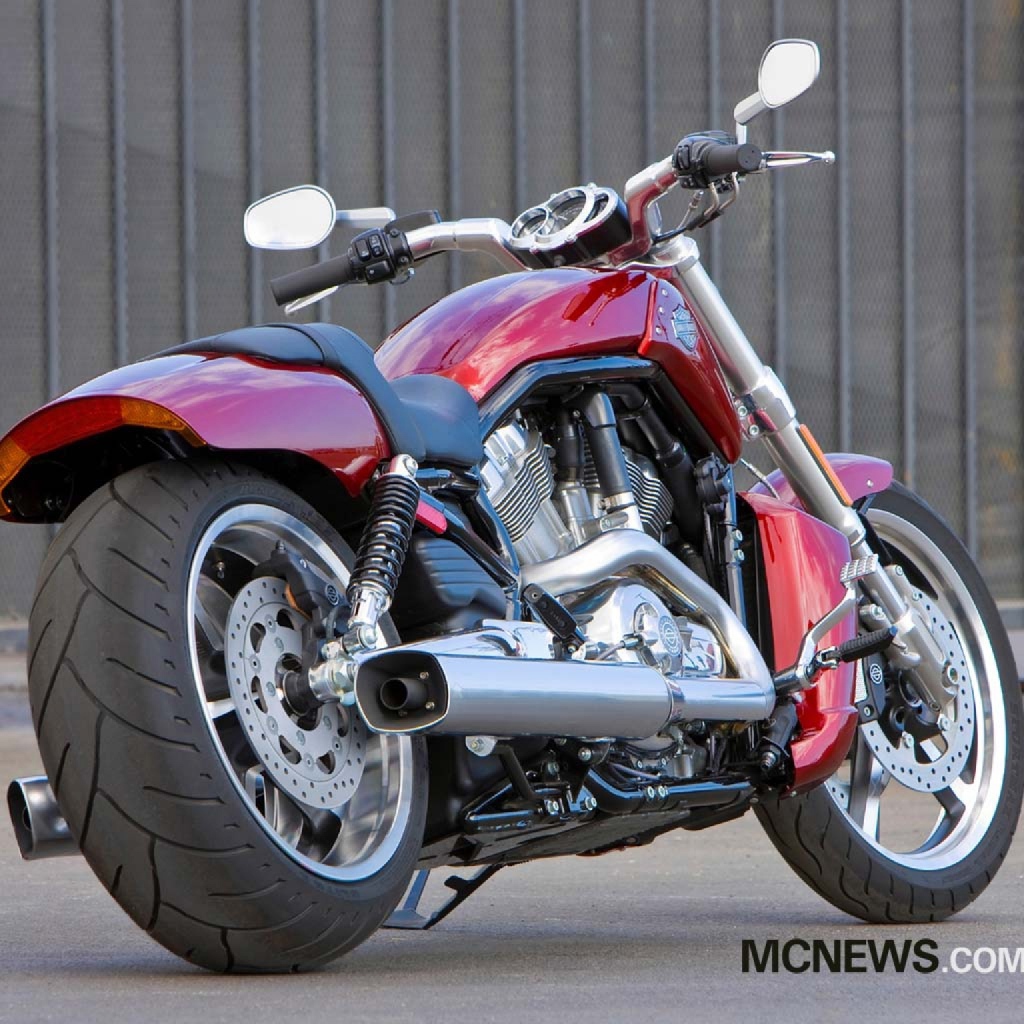 Быстрый мотоцикл Harley-Davidson V-Rod Muscle