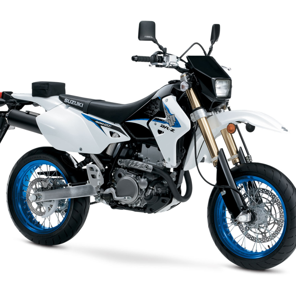 Быстрый мотоцикл Suzuki  DR-Z400 S
