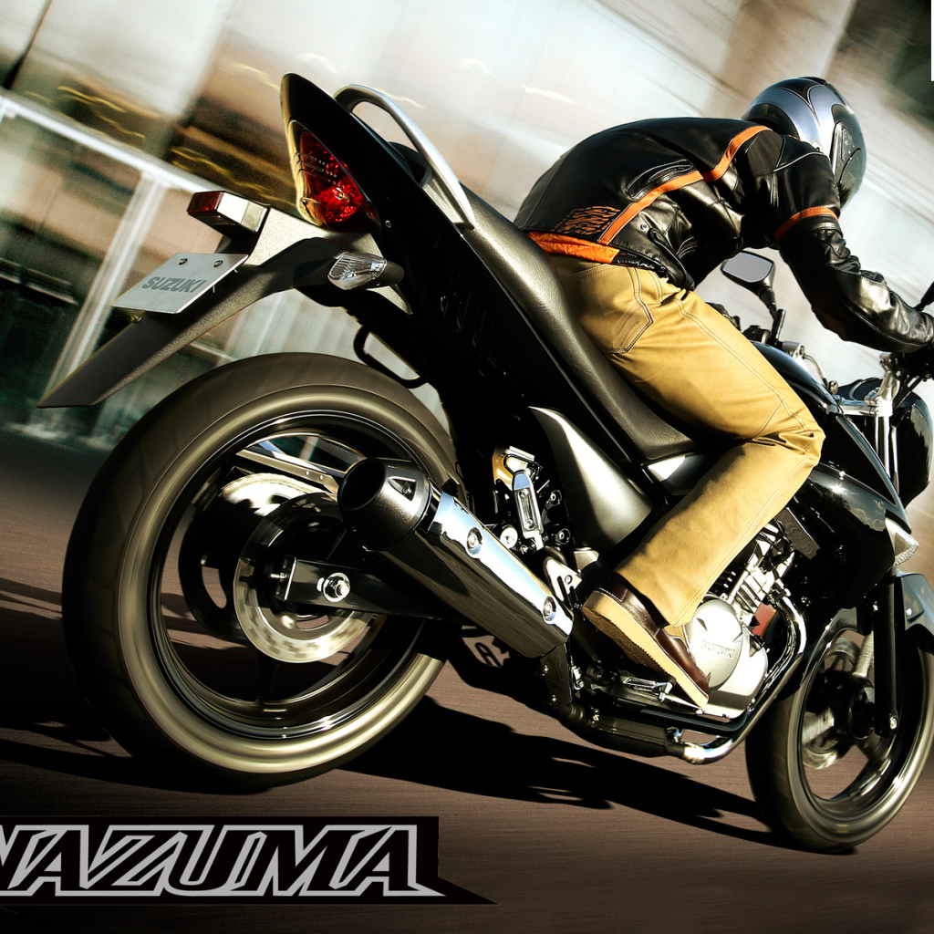 Быстрый мотоцикл Suzuki  Inazuma