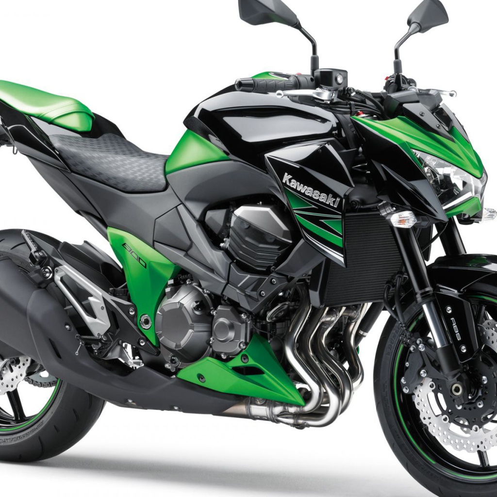 Быстрый мотоцикл Kawasaki Z 800