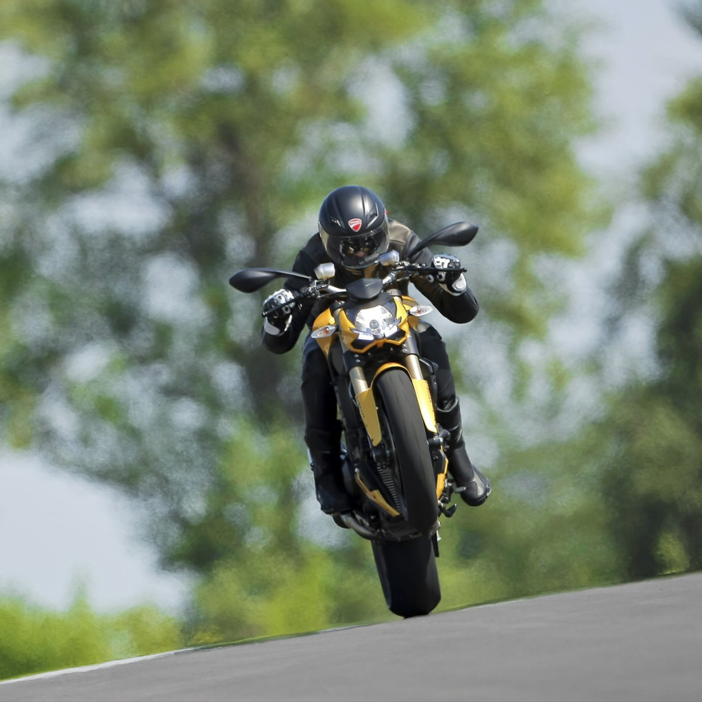 Невероятный мотоцикл Ducati Streetfighter 848