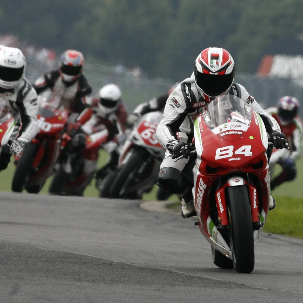 Невероятный мотоцикл Ducati Superbike 848 Evo