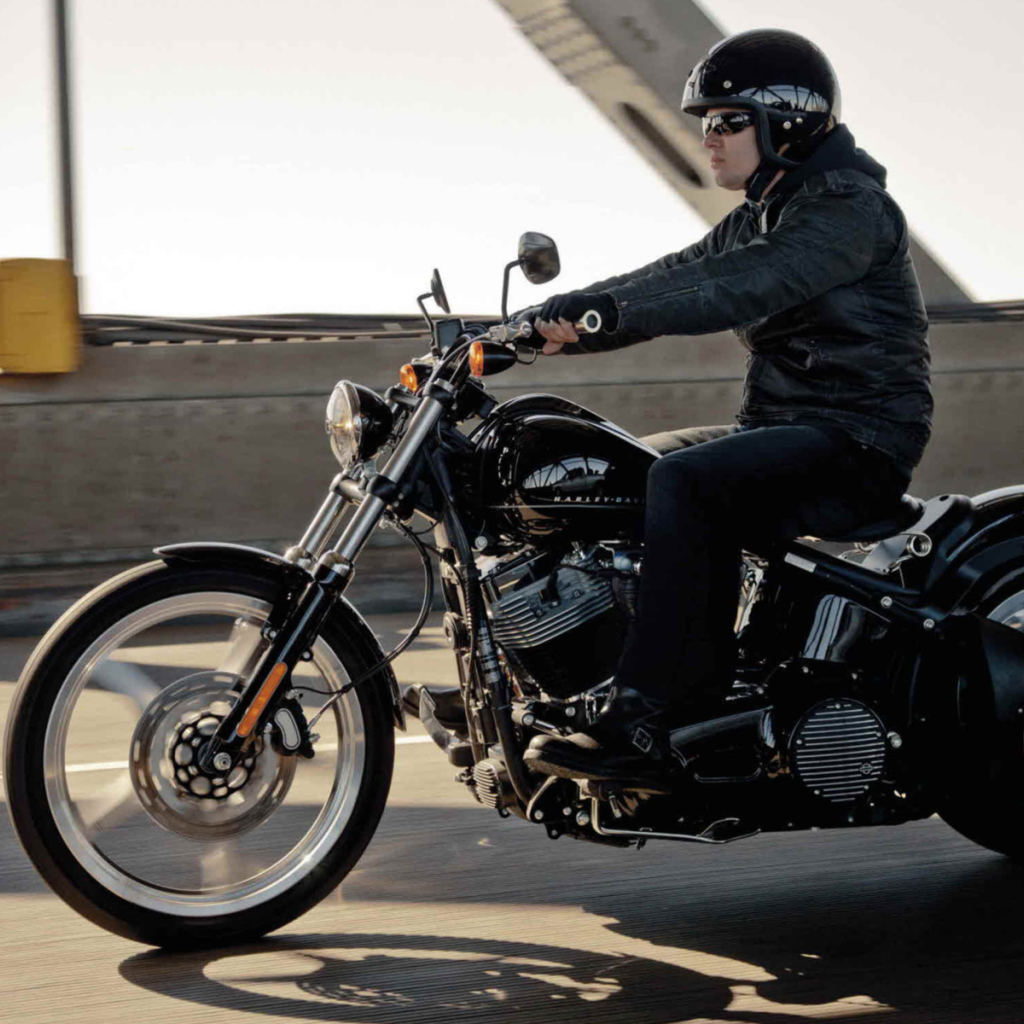 Невероятный мотоцикл Harley-Davidson Softail Blackline
