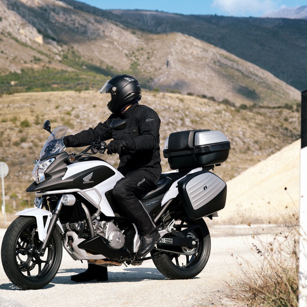 Невероятный мотоцикл Honda NC 700 X