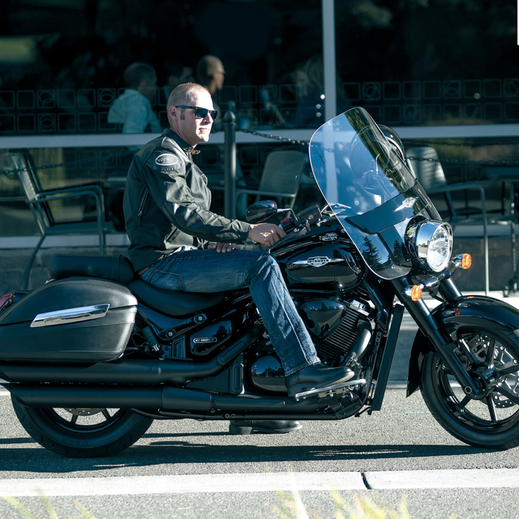 Невероятный мотоцикл Suzuki Intruder C1500T