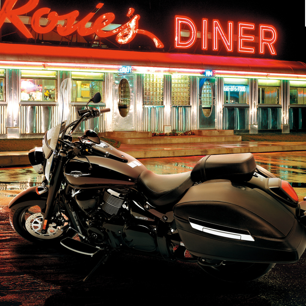 Невероятно быстрый мотоцикл Suzuki Intruder C1500T