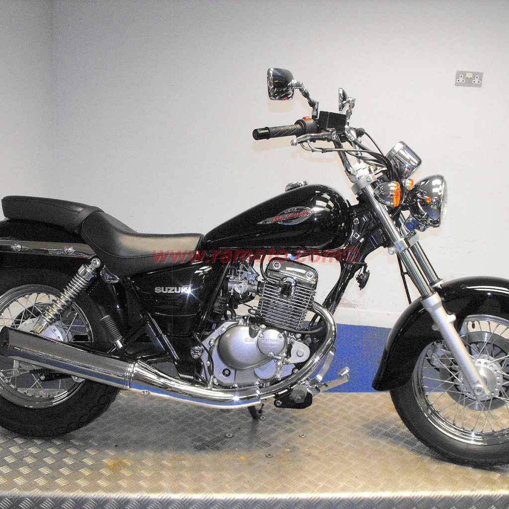 Невероятно быстрый мотоцикл Suzuki Marauder 125