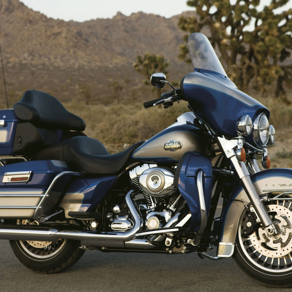 Невероятно быстрый мотоцикл Harley-Davidson CVO Electra Glide Ultra Classic